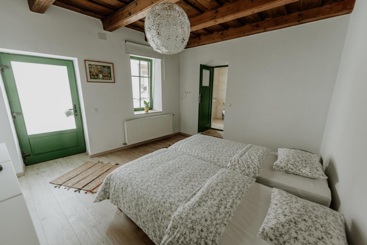 Casa Botar Vendeghaz * Rimetea