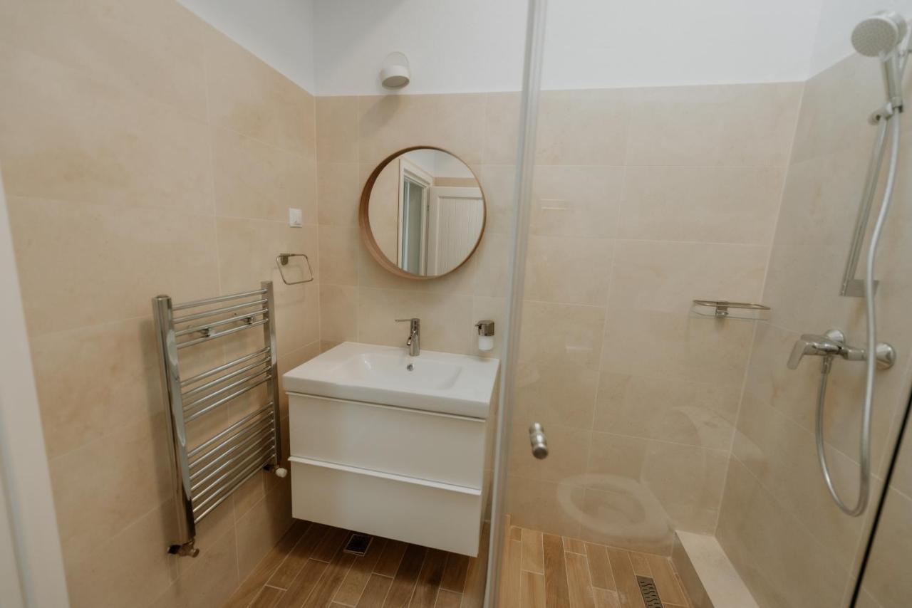 Casa Botar Vendeghaz * Rimetea